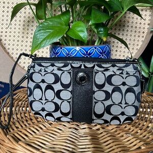 Vintage Coach Y2K 90s convertible wristlet